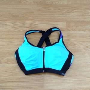 Victoria's Secret maximum support sports bra 32D